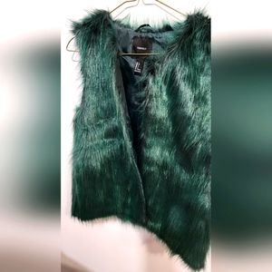 Faux fur vest cosy elegant